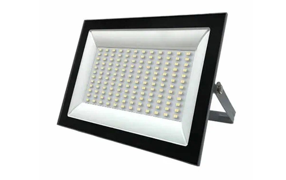 What are the Benefits of Sourcing LED Lights from Local Suppliers?