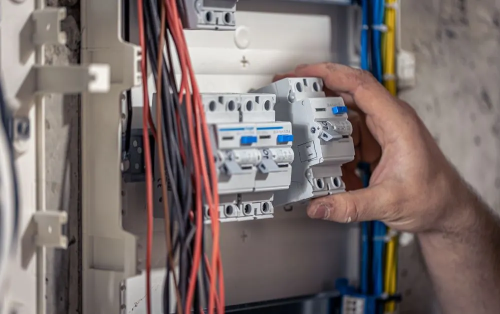 What are the different types of Electrical Switchgear used in power distribution?